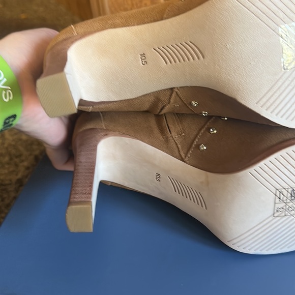 *FINAL* PAIGE Casey Pointed Toe Bootie: COGNAC SUEDE: NIB: SZ 10.5 - Picture 6 of 7